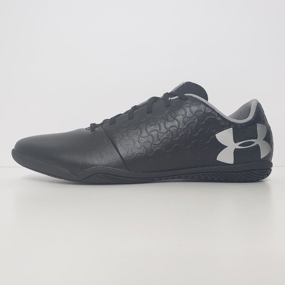 under armour indoor soccer shoes